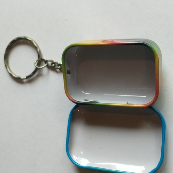 Key chain with stash container - Picture 2 of 2